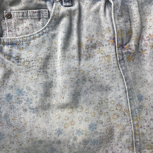 Girl’s Floral Denim Jeans Light Wash Jean Skirt - Picture 4 of 5